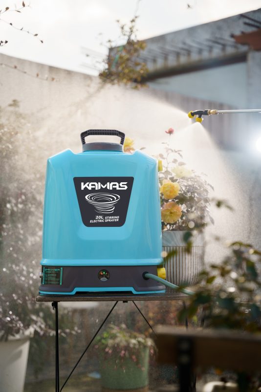 KAMAS – Bình Phun Điện Công Nghệ Khuấy Đảo Thuốc Tự Động Cao Cấp